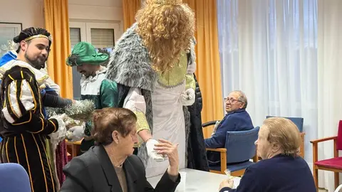 Los Reyes Magos en la Residencia de San Tirso de Santibáñez de Tera