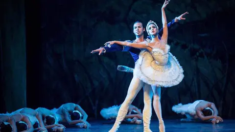 ballet_clasico_cuba_lago_cisnes (6)