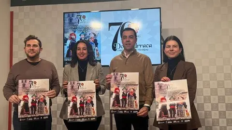 presentación coros y danzas Doña Urraca 