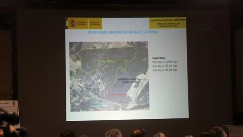 Margarita Robles visita Monte la Reina _42