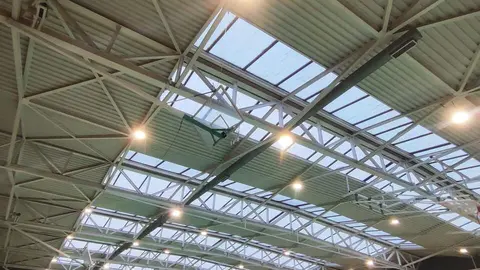 Pabellón Municipal, TORO