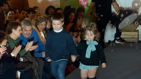 desfile de moda solidario en Zamora _45