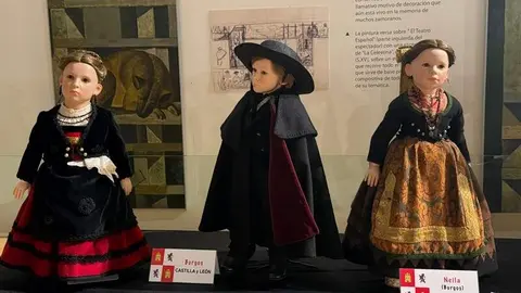 Exposición de Indumentaria Tradicional Española a Escala_3