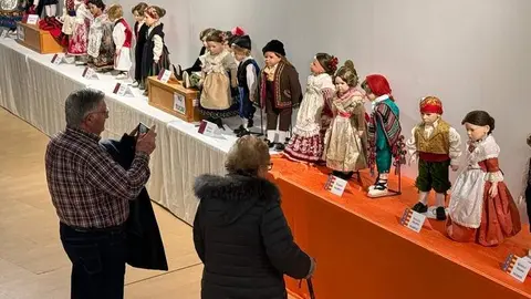 Exposición de Indumentaria Tradicional Española a Escala_6