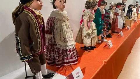 Exposición de Indumentaria Tradicional Española a Escala_9