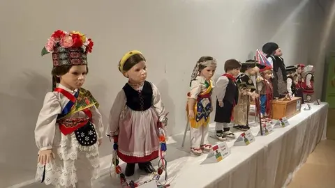 Exposición de Indumentaria Tradicional Española a Escala_11