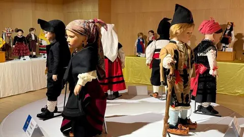 Exposición de Indumentaria Tradicional Española a Escala_12