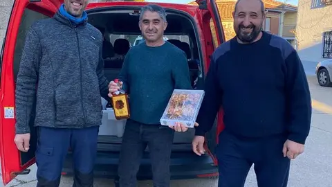 mayordomos de Domez. IMAGEN CEDIDA