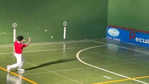 San Atilano y San Cosme, Pelota Mano