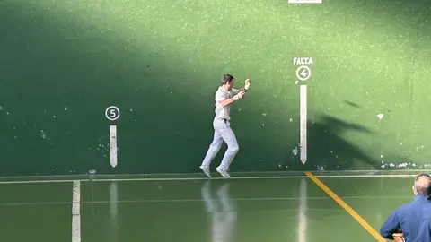 San Atilano y San Cosme, Pelota Mano