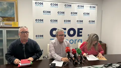 Trinidad García, Francisco Juan Escudero Moreno, Ángel Hernández