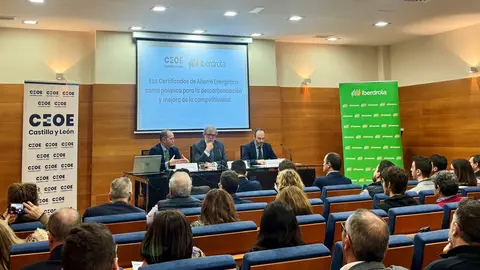 2025-01-24.- Calvo, Aparicio y Arroyo inauguran la jornada CEOE CYL-Iberdrola I
