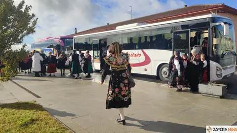 Muelas del Pan celebra la llegada de más de 1.500 águedas