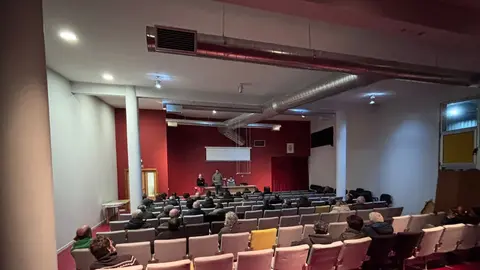 San Vitero acoge un debate sobre los riesgos de las plantas de biogás