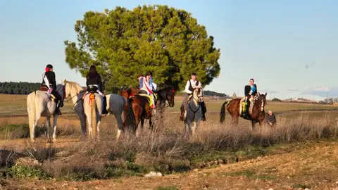 Carrera de cintos en Fuentes de Ropel. IMAGEN CEDIDA  (3)