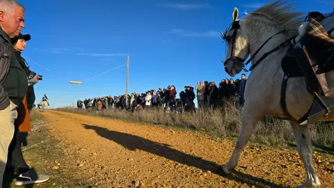 Carrera de cintos en Fuentes de Ropel. IMAGEN CEDIDA  (6)