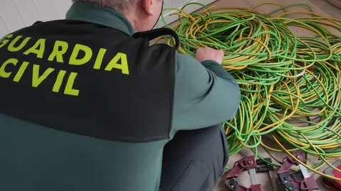 Robo cable Monfarracinos