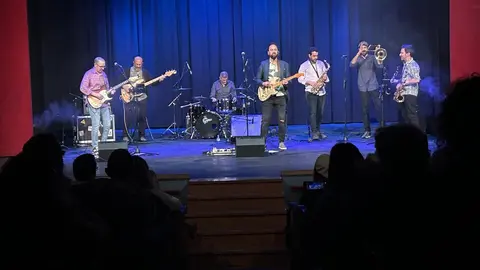 Inspector Riff, Teatro Principal