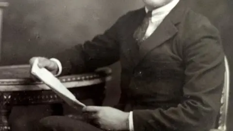 abuelo Pepe años 20 (2)