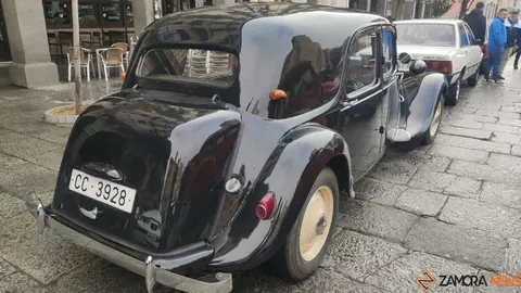 Asociación Seña Bermeja. Coches Clásicos_24