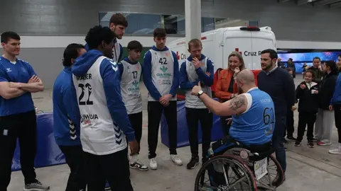 Los jugadores del CB Zamora se suman al baloncesto adaptado en FITECU_5