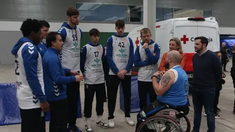 Los jugadores del CB Zamora se suman al baloncesto adaptado en FITECU_6