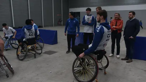 Los jugadores del CB Zamora se suman al baloncesto adaptado en FITECU_10