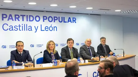 Alfonso FM reunión Consejo Dirección PP Senado