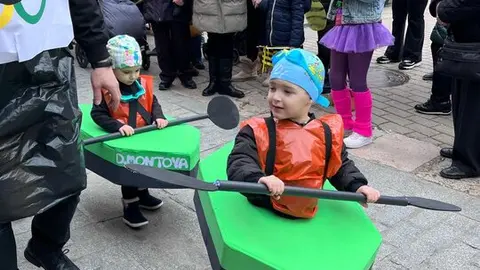 Los chupetines inauguran el carnaval de Toro