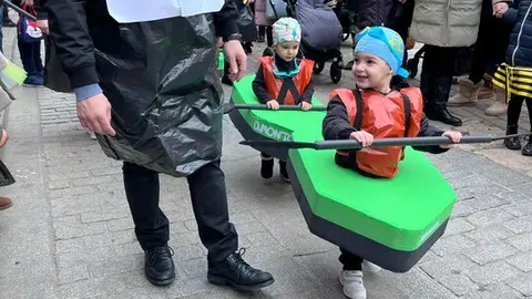 Los chupetines inauguran el carnaval de Toro