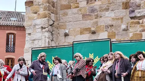 Los Pobladores 'cobran vida' como maniquíes en el Carnaval de Zamora