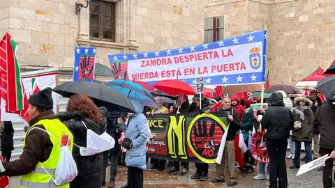 manifestación contra el biogás
