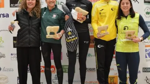 PODIO FEMENINO MEDIA MARATON SALAMANCA