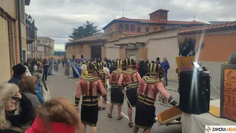 Desfile infantil de Carnaval, Toro
