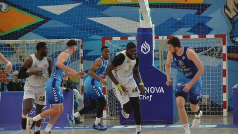 Caja Rural CB Zamora  Amics Castelló    