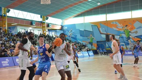 Caja Rural CB Zamora  Amics Castelló    _5