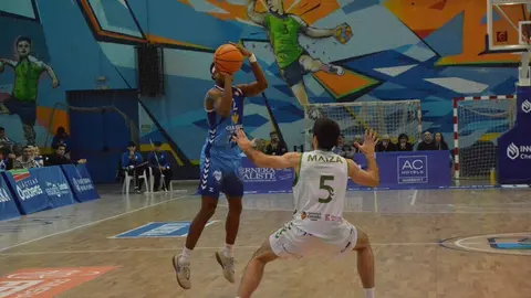 Caja Rural CB Zamora  Amics Castelló    _15