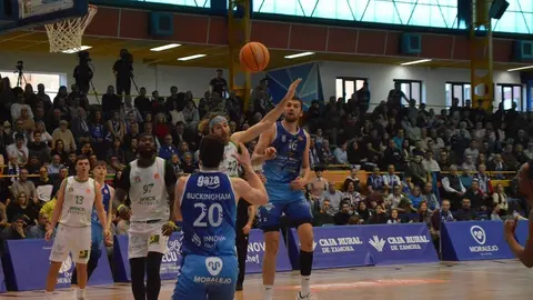 Caja Rural CB Zamora  Amics Castelló    _32