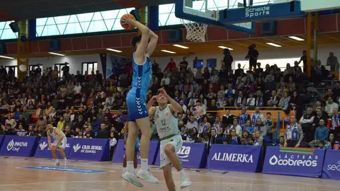 Caja Rural CB Zamora  Amics Castelló    _54