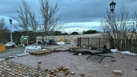 Obras Puente de Piedra