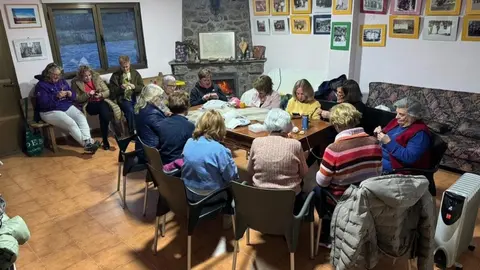 Mujeres Galende. Por Ayto Galende