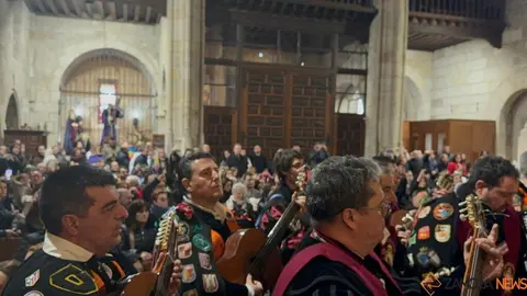 Acto de la acto de presentación de los niños a la Virgen de la Soledad y actuación de la tuna_4