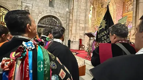 Acto de la acto de presentación de los niños a la Virgen de la Soledad y actuación de la tuna_10