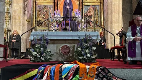 Acto de la acto de presentación de los niños a la Virgen de la Soledad y actuación de la tuna_13