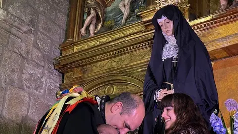 Acto de la acto de presentación de los niños a la Virgen de la Soledad y actuación de la tuna_17