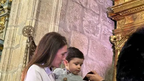 Acto de la acto de presentación de los niños a la Virgen de la Soledad y actuación de la tuna_19