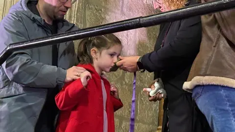 Acto de la acto de presentación de los niños a la Virgen de la Soledad y actuación de la tuna_29