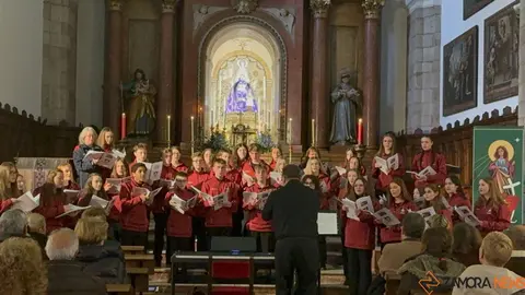 Las voces jóvenes de Carrickfergus Grammar School de Irlanda del Norte