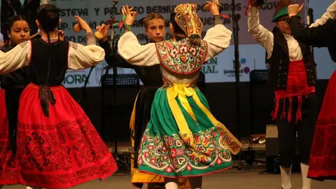 Doña Urraca Folklore Infantil_11