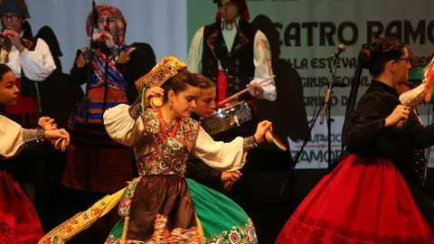 Doña Urraca Folklore Infantil_13